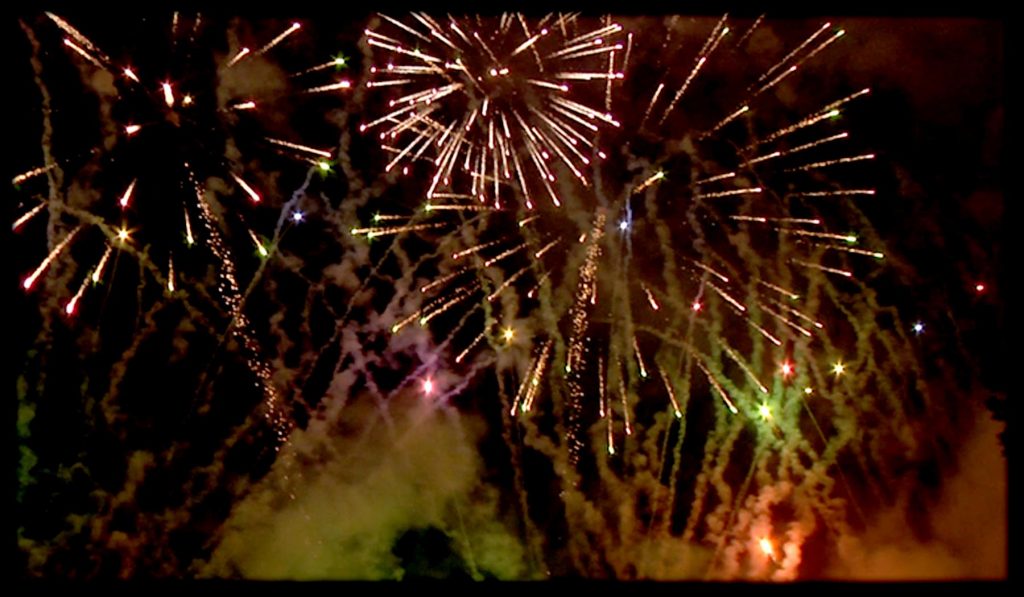 Fireworks Festival sa SM City Cabanatuan, maagang selebrasyon sa Araw ng mga Puso