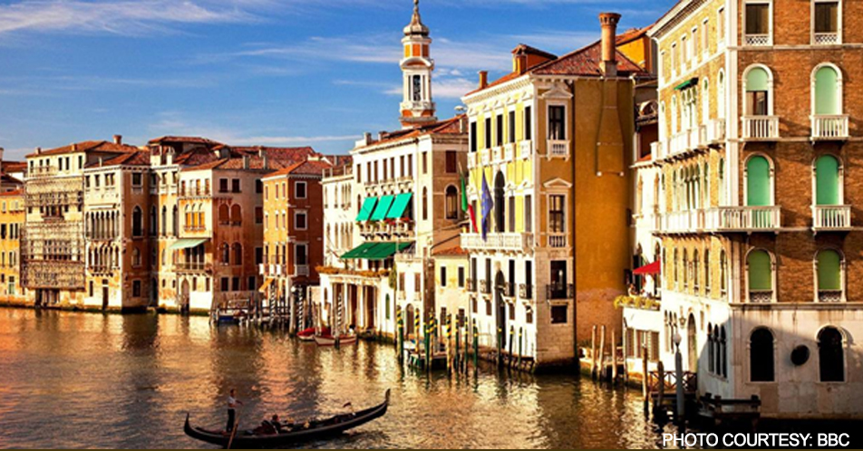 Venice to separate tourists and locals