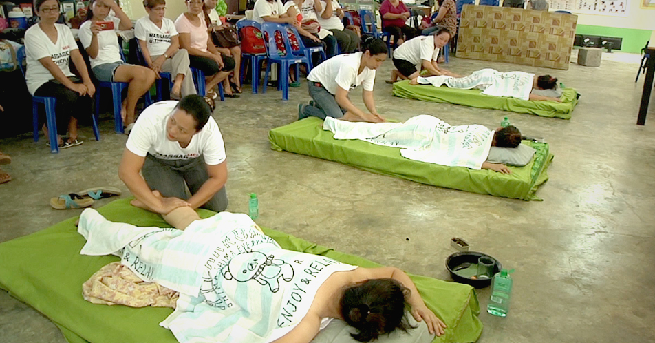 15 Days Free Massage Training ng PGNE at TESDA, handog sa mga magulang ng mga mag-aaral ng Lazaro Francisco Integrated School